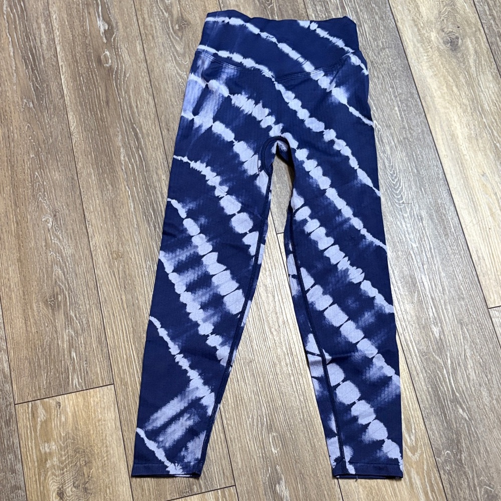 Pink /VS size Small Navy Tie-Dye Leggings
